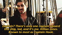 thegodofmischiefmanaged:   asheathes:   AU: Hook and Jack Sparrow butt heads.   GIVE ME FANFICTION NOW 