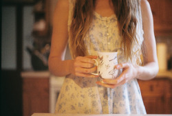 dancingbearrs:  Each cup of tea represents an imaginary voyage. ~ Catherine Douzel by somehowlou on Flickr. 