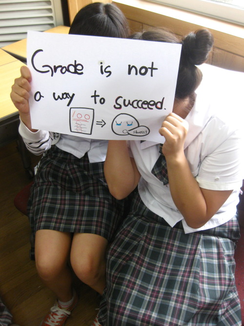 koreanstudentsspeak:Grade is not a way to succeed.