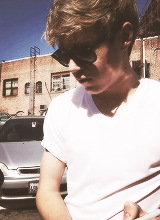 niallslaugh-deactivated20160601:   Niall Horan + White  