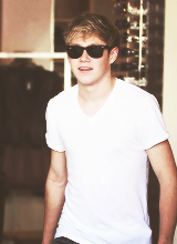 niallslaugh-deactivated20160601:   Niall Horan + White  