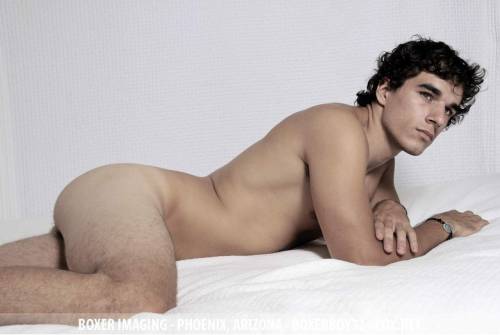 because-b:  becauseicandrawbutts:  Lucas Castillo LAUFGHAJLKHSKUHKJADUSHFKDJDSHJKASDFUKSWHKDLAJLEIJD~! D8Here’s where the rest of his pictures are: Boxer ImagingBut it’s password protected. If you get in, throw us a bone. T_T   Updated and combined