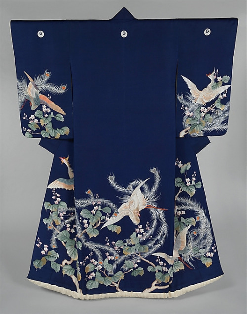 Silk ‘uchikake’ (wedding over-kimono), Meiji period, 19th century, Japan.  Yuzen-dyeing 