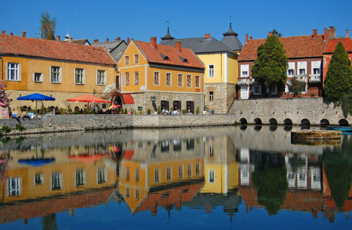 (via Mill-lake, Tapolca, a photo from Veszprem, West | TrekEarth)Tapolca, Hungary