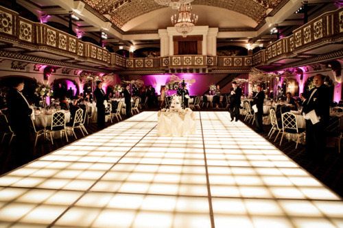 Wedding Reception Lighting Ideas: Light up dance floor