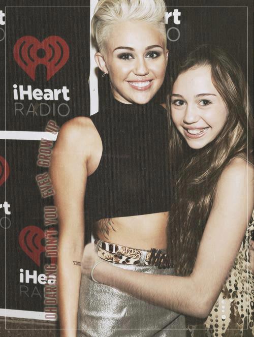 downthecitylights:  a—mess—it—grows:  tangerineefizz:  this photo is……..wow