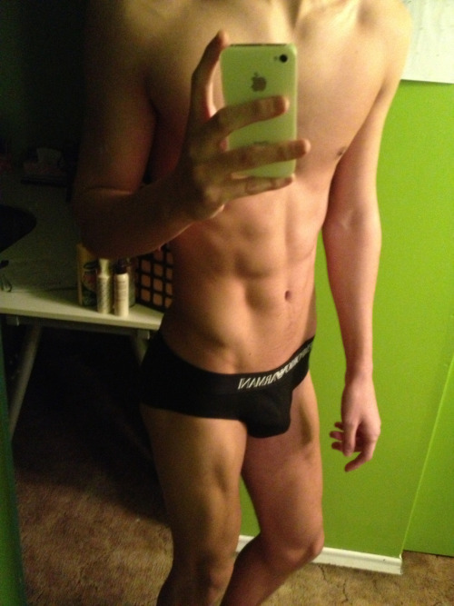 dirtytwink:  b0nk3rz:  Y’all lyke?!  hi ;) 