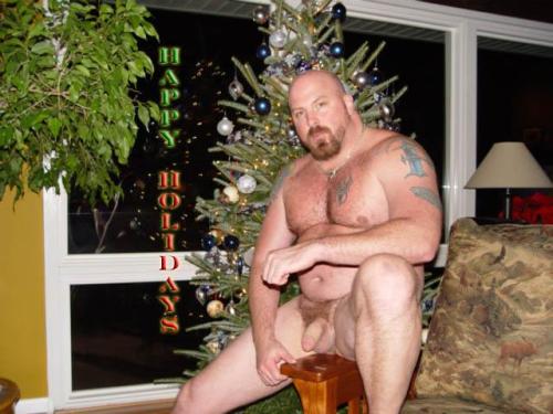 cissou69:  beefcake-emporium:  I would love to find this under my tree this Christmas.   I love Christmas…