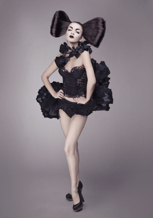 Porn photo iamtheobject:  by Natalie Shau 