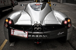 automotivated:  Pagani Huayra (by ronalderwx1968)