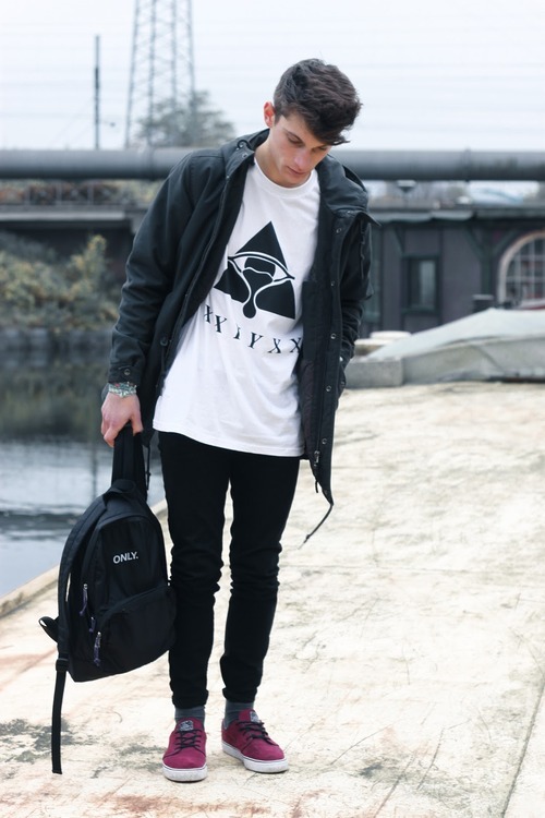 w0lf-sunset:  ☯♡VISIT AND FOLLOW MY TUMBLR☯♡ ☪  like this? click for more  ☪
