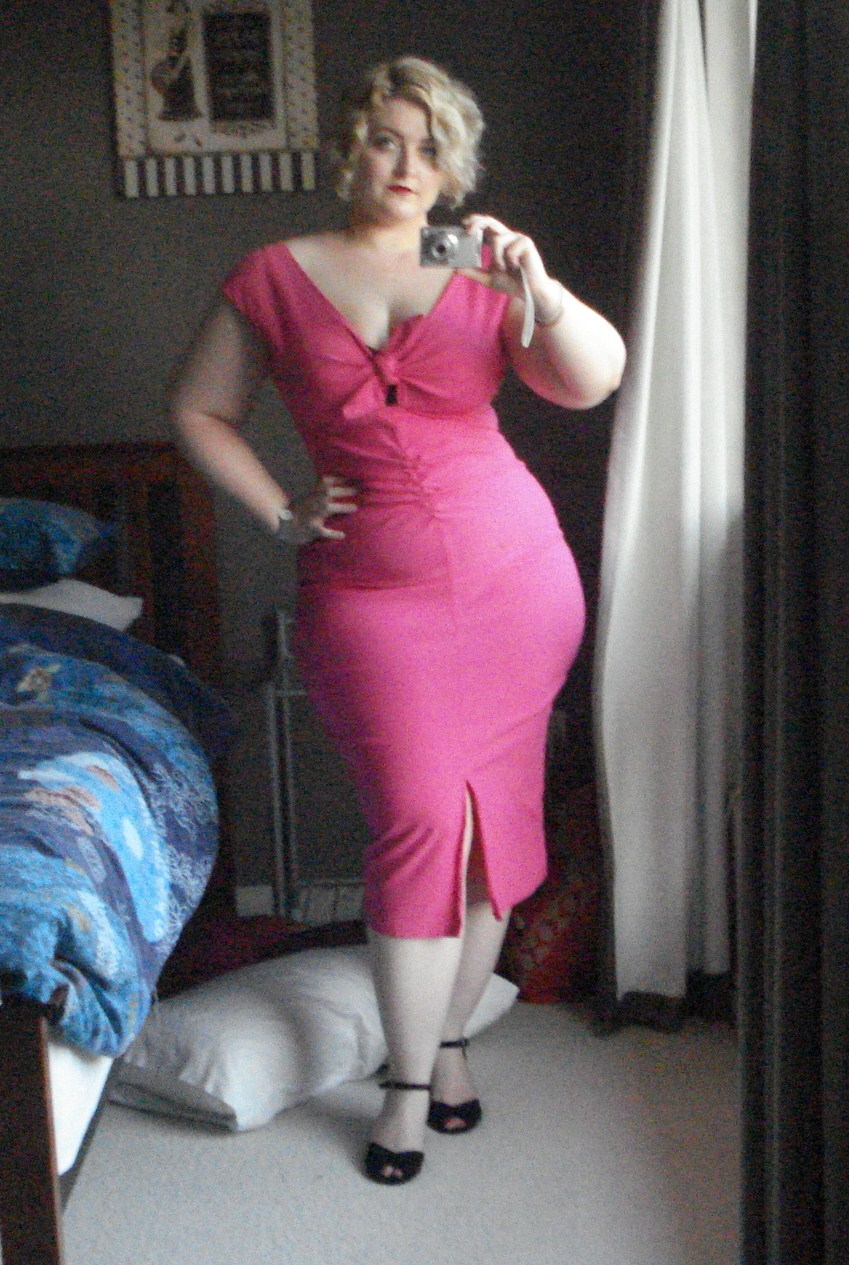 dbpony89:  pearlconcubine:  What I wore to the work Xmas Party:- Dress: Pinup Girl