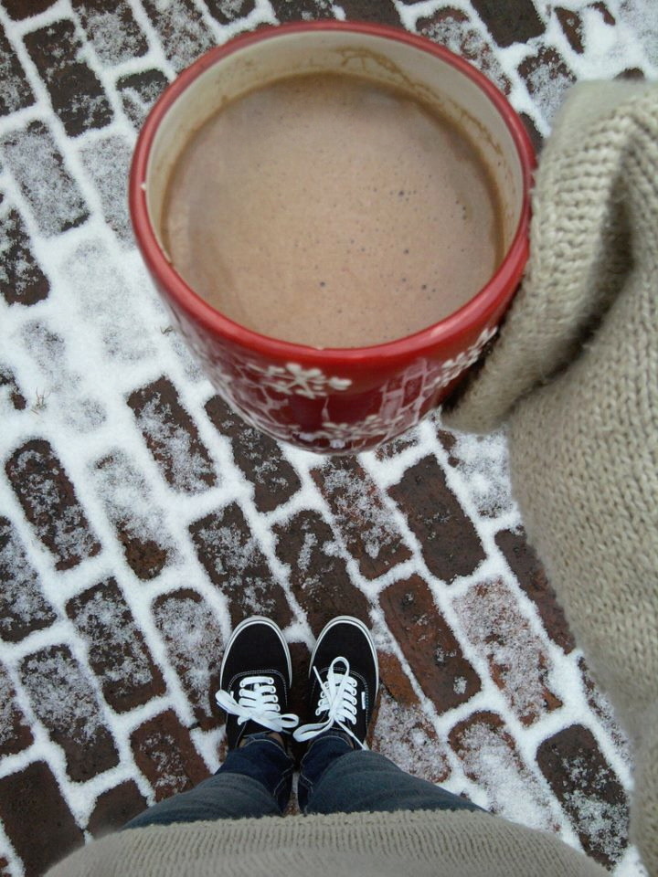 shouldd:  awklicious:  hot chocolate is even better when its in a snowflake covered