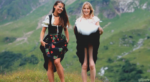 dunklewelt1:  I never post gif’s but this one struck my fancy