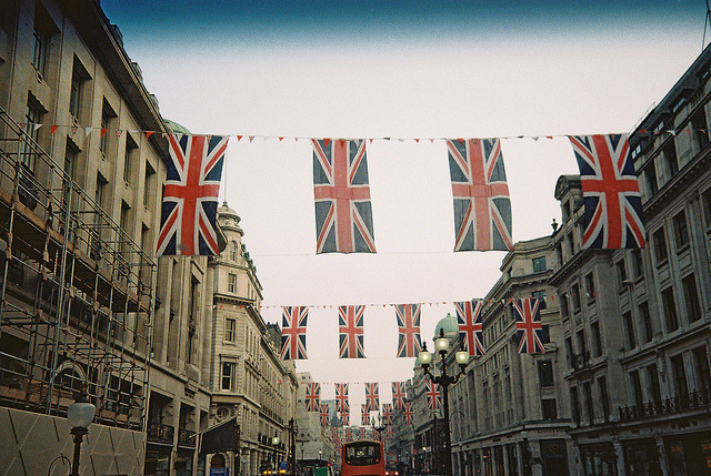 left-nut:  Jubilee by 2somewhere on Flickr. 