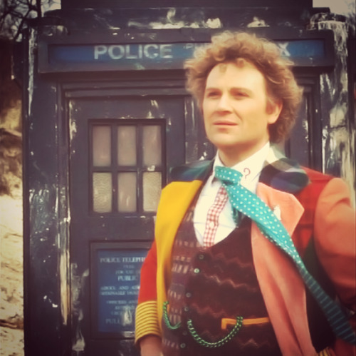 astudyinawesome:“He wears yellow trousers and a vulgarly coloured coat, but tread carefully - he’s t
