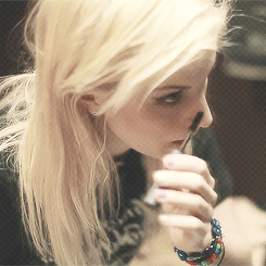 hayliams-blog:  Sometimes it takes a good fall to know where you stand 