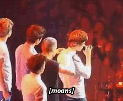 needsmoresarcasm:  Harry moaning in response to Liam massaging his shoulders & subsequent mocking (x) 