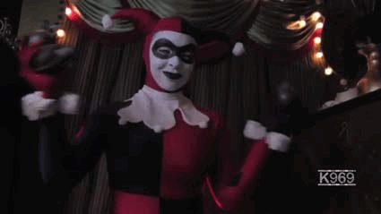 enasnivolz:  k969:  Harley Quinn juggles her bombs  Taraaaa <3 