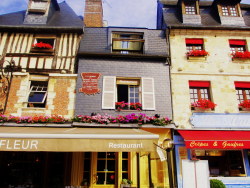 chasingtheinfiniteabyss:  Honfleur, Normandy, France 