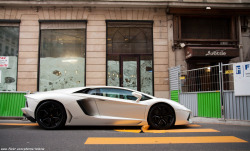 automotivated:  Lamborghini Aventador LP700-4