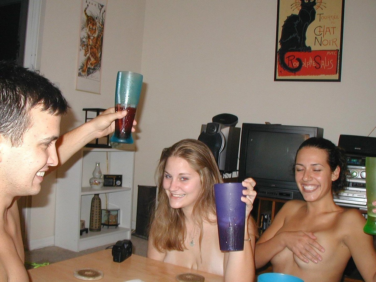 boozedgf:  http://boozedgf.tumblr.com/