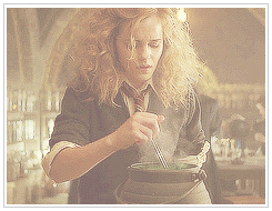 openthesnitch:  THE MAGIC BEGINS [25] favourite class - Potions  I can teach you