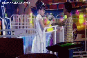 corre-pras-colinas:  Vendo esses gifs:  MARIA BITCHHHHHHHHHHH ~Humor-de-idiotas 