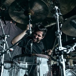 elmakias:  Tino Arteaga of @omandm on #warpedtour.