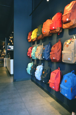 getyourtitsoutlove:  backpack heaven 