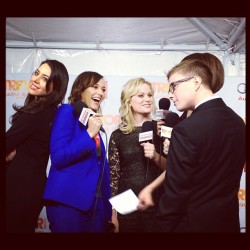 Amypoehler:  It’s A Fierce @Parksandrecnbc Lovefest On The #Trevorlive Red Carpet