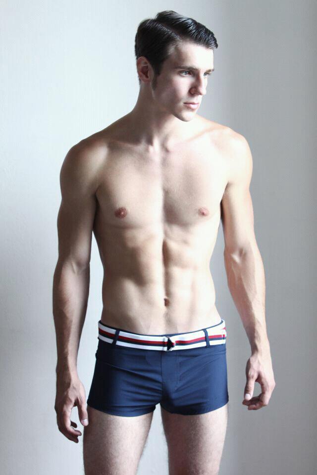 cuteguyss:   Submitted by: acid-screams  