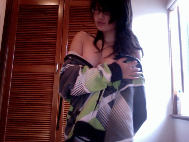 Hot HOT Asian Girls!