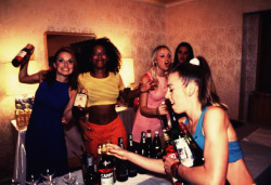 fuckyeah1990s:  this is the best Spice Girls photo of all time…