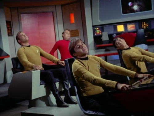 starfleetgrad: and in that moment, i swear we gave no fucks  Kirk is praying, Chekov is chillin