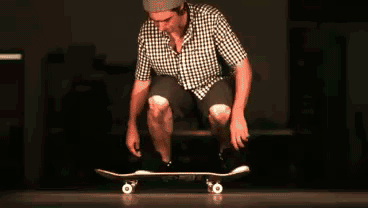drewsdays:  Kelly Hart - Kickflip 