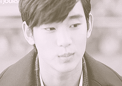 kodacchromes:   KIM SOOHYUN Tous Les Jours Bakery CF  