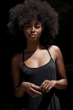 Mahogany-Soul:  Beautiful Inna. 