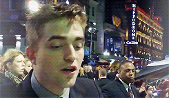 melindasordinos:   Rob and Kristen with fans @ the BD2 UK Premiere (fan video by