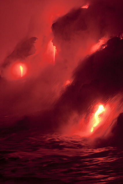 nesola:  Breath of the Earth by Takeshi Sugimoto on Flickr. 