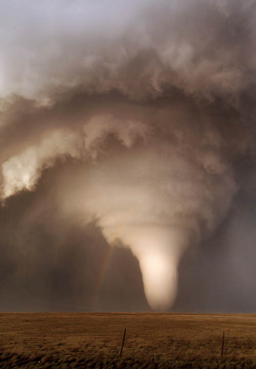 povelussy:manolescent:Fall River Tornadowow
