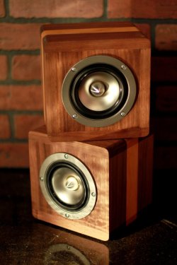 redesignrevolution:  Audiophiles, rejoice!