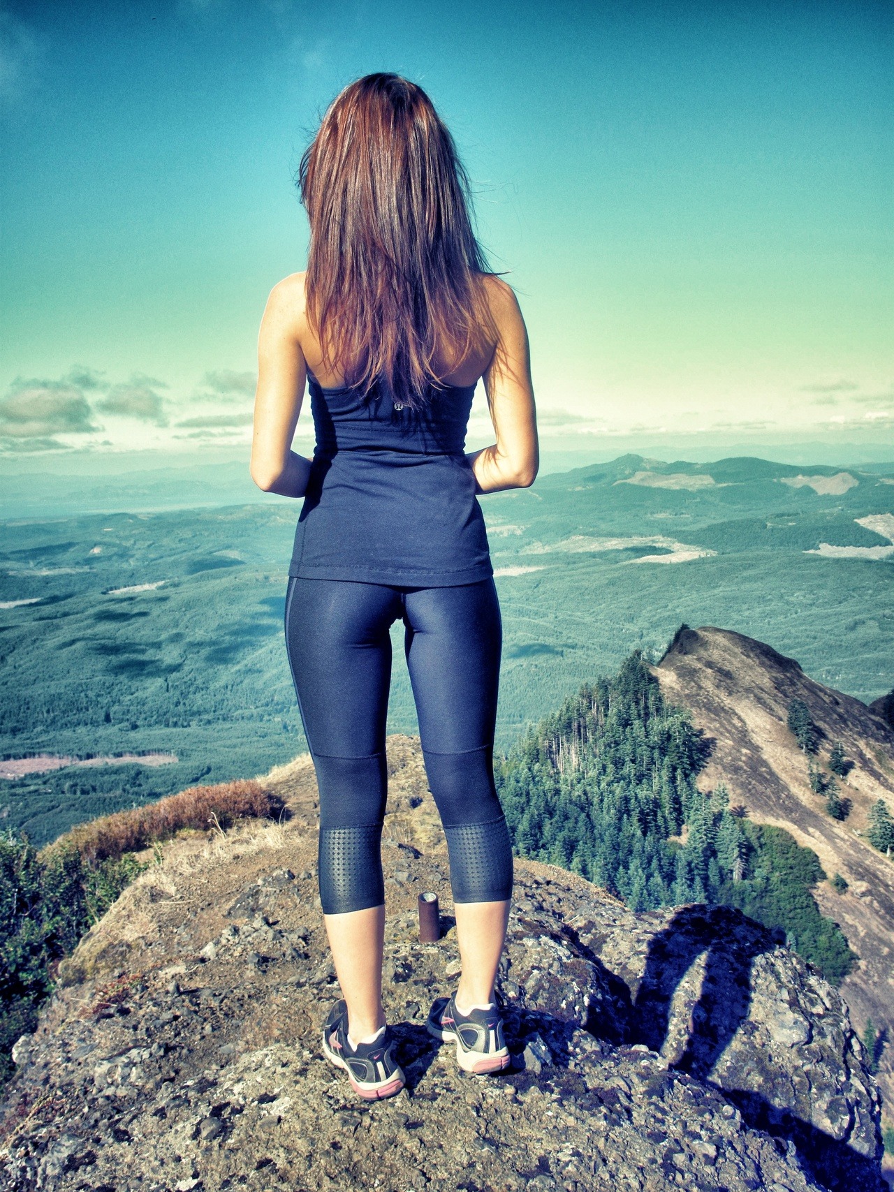 oh-my-legging:  Vous cherchez ce legging noir, pour une balade, pour des soirée