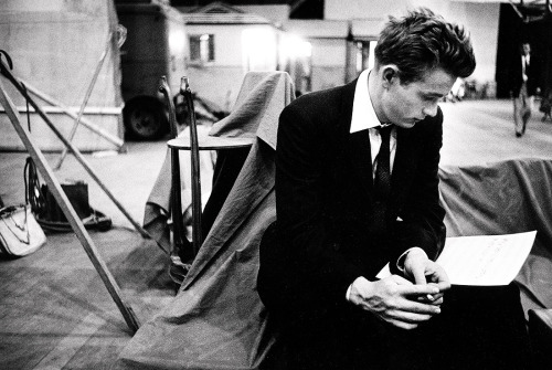 grantcary: James Dean on the set of ‘Rebel Without a Cause’, photographed by Bob Willoug