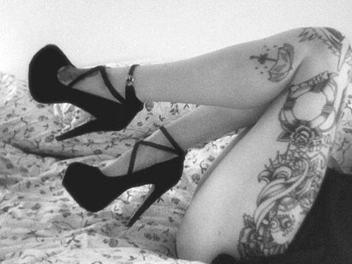 tastefullyslutty.tumblr.com/post/37173725099/