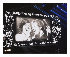 ghfhghbmnbmn-deactivated2014032:  The Boys at MSG on December 3rd, 2012 