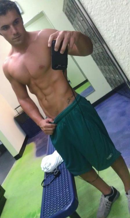 aplethoraofmen:  Shyly documenting his progress