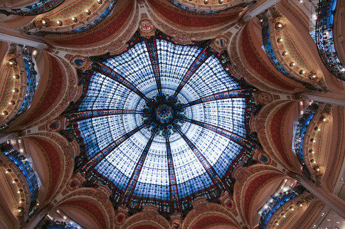 ceiling/glass dome - Les Galeries Lafayette by Phil Marion on Flickr.
