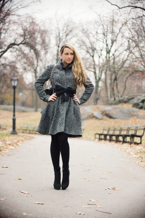 (via Glamgerous - Fashion Blogger: Armani Exchange & Lookbook Collaboration)