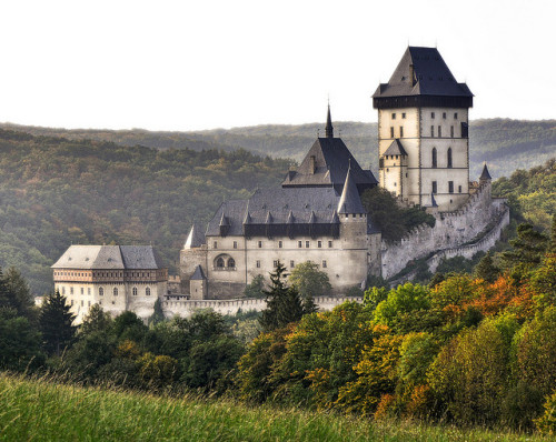 Karlštejn Castle, one of the most beautiful gothic castles in the Czech Republic (by David Semerád).